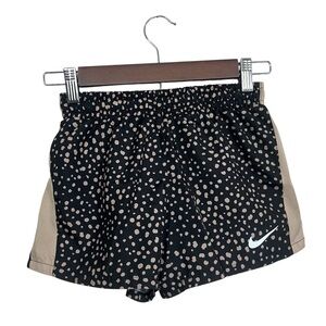 Nike Dri Fit Tempo Shorts With All Over Print Black & Tan Size Medium